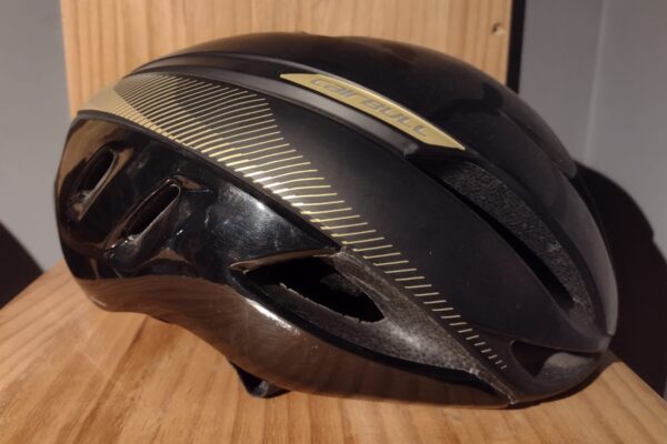 Casco Negro CairBull
